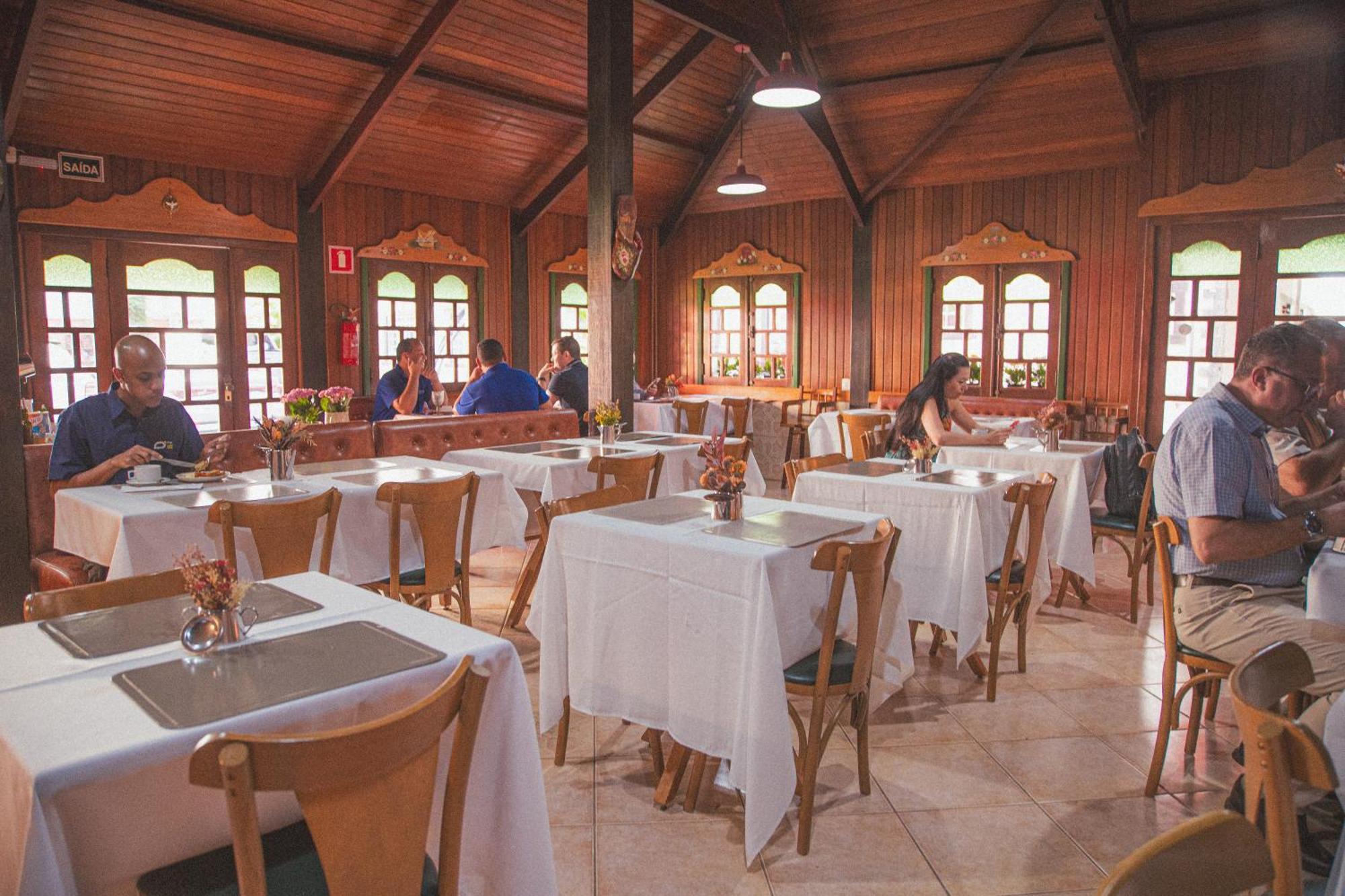 סינופ Italian Palace Hotel מראה חיצוני תמונה