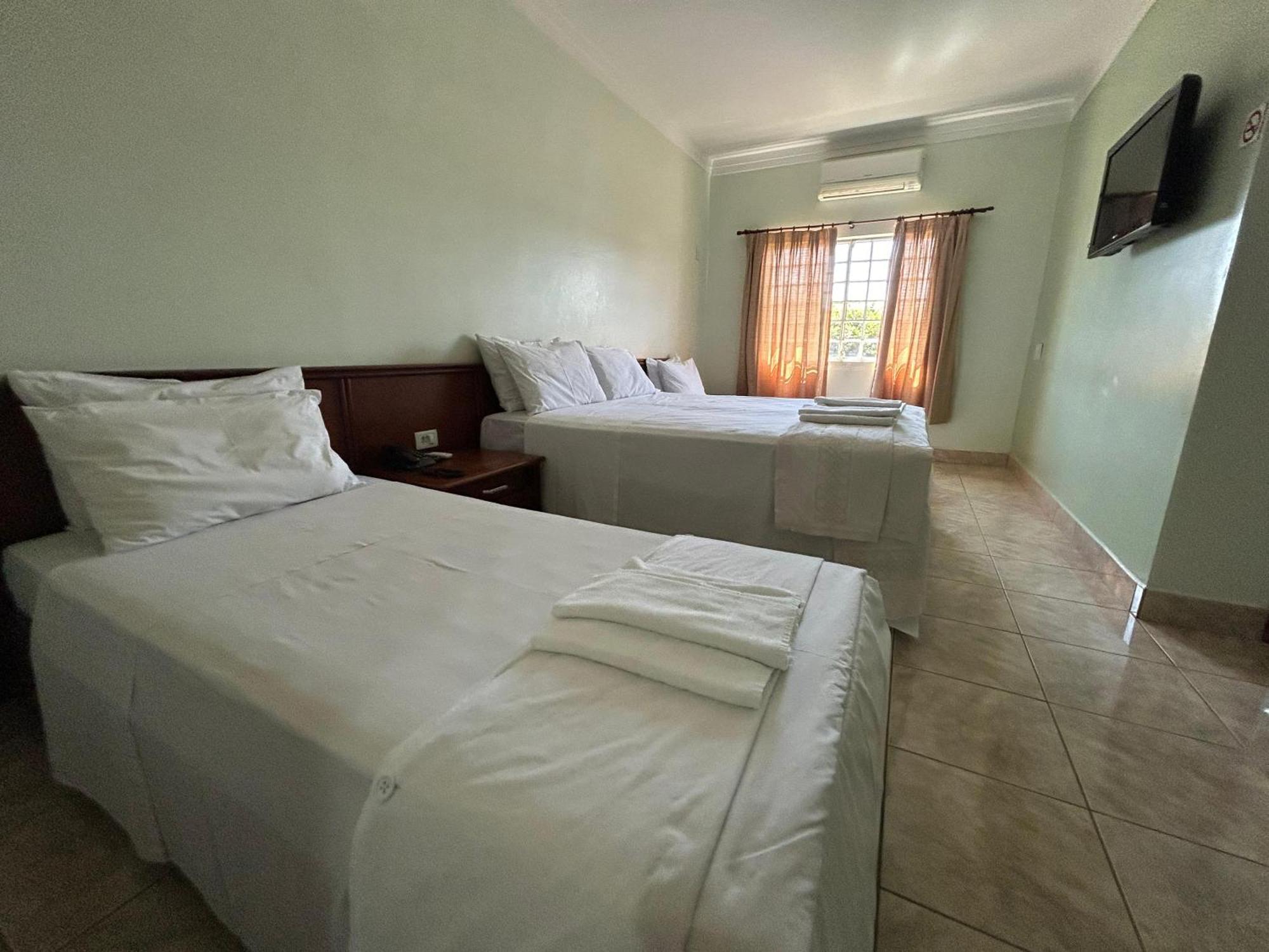 סינופ Italian Palace Hotel מראה חיצוני תמונה